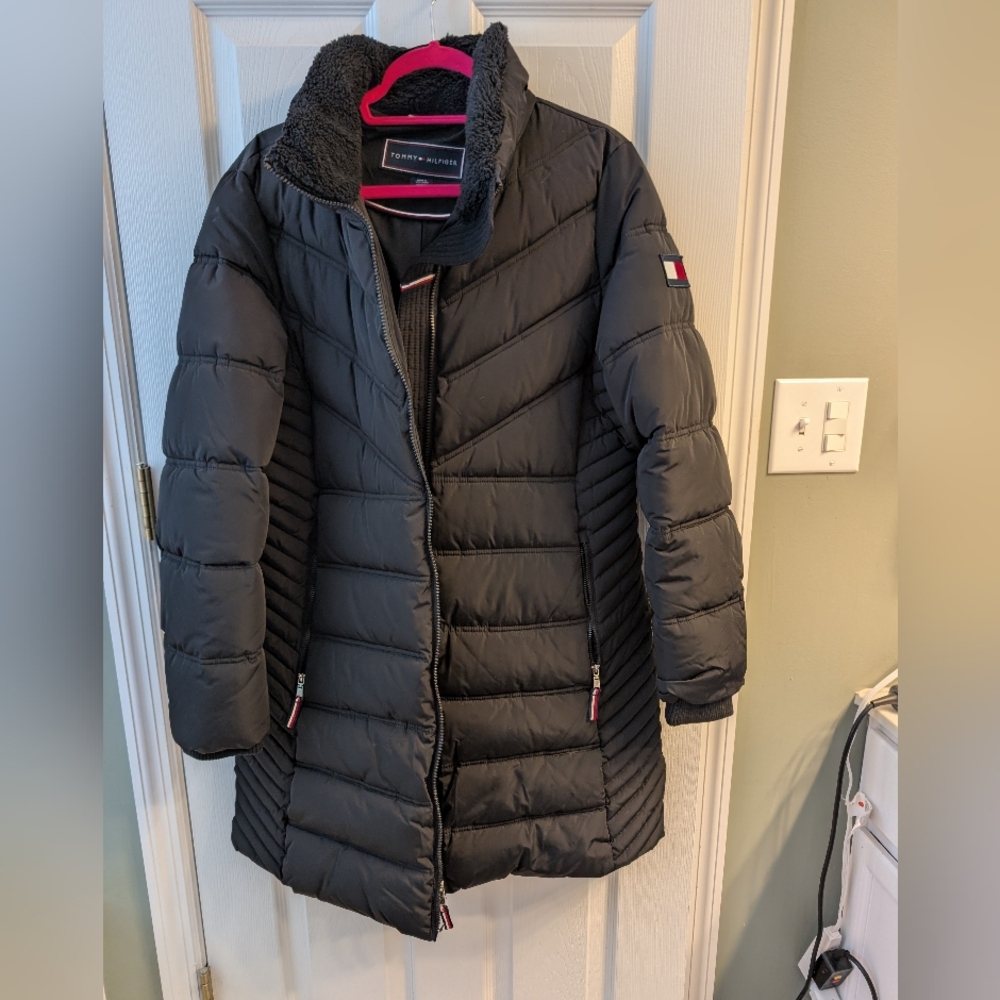 Tommy Hilfiger Women's Black Puffer Coat